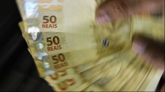 Governo Lula prevê crescimento de 2,4% do Produto Interno Bruto para 2025