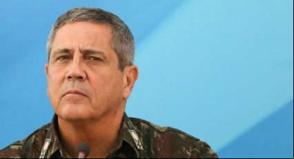 Por que o comandante do Exército vai visitar Braga Netto na prisão