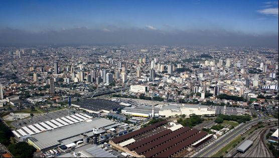 As duas cidades que não são capitais, mas que estão entre as 10 mais ricas do país