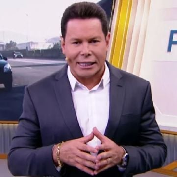 Agora no SBT, a PM não espanca nem mata mais: cria gatinhos