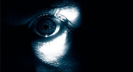 Lentes de contato revolucionárias permitem enxergar no escuro até com os olhos fechados