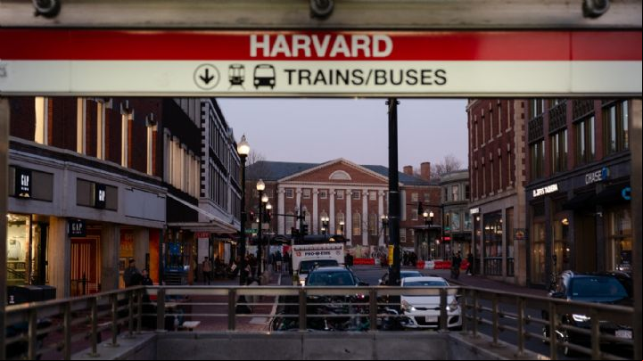 Justiça derruba decisão de Trump e abre Harvard a estudantes estrangeiros
