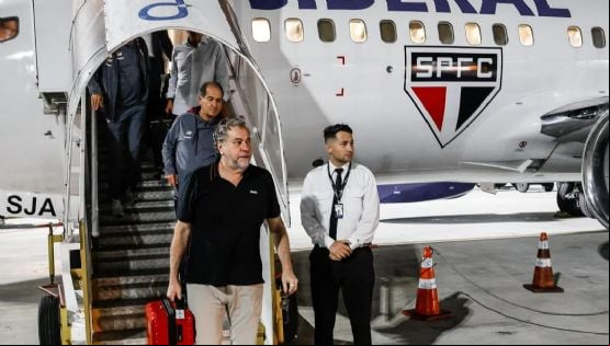 Casares abandona o São Paulo e vai ver o PSG junto com o filho